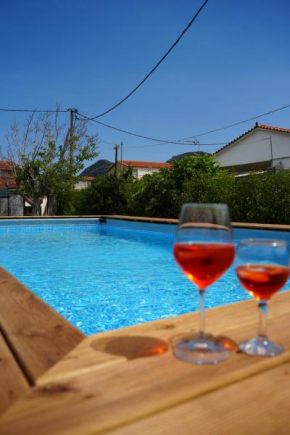 4our seasons 2 - Private Pool